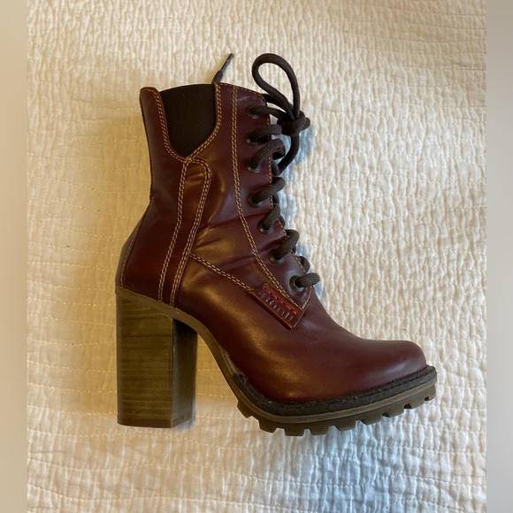 Like new! SHELL leather bootie Size 6 - Picture 3 of 12